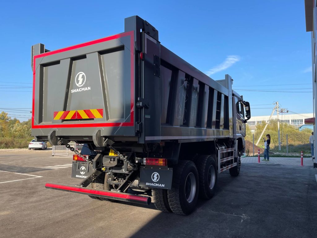 Самосвал SHACMAN X3000   